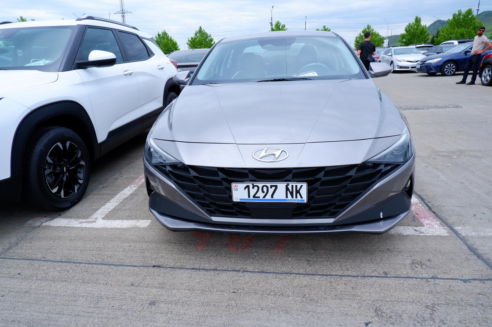 Hyundai Elantra 2023 — photo 2