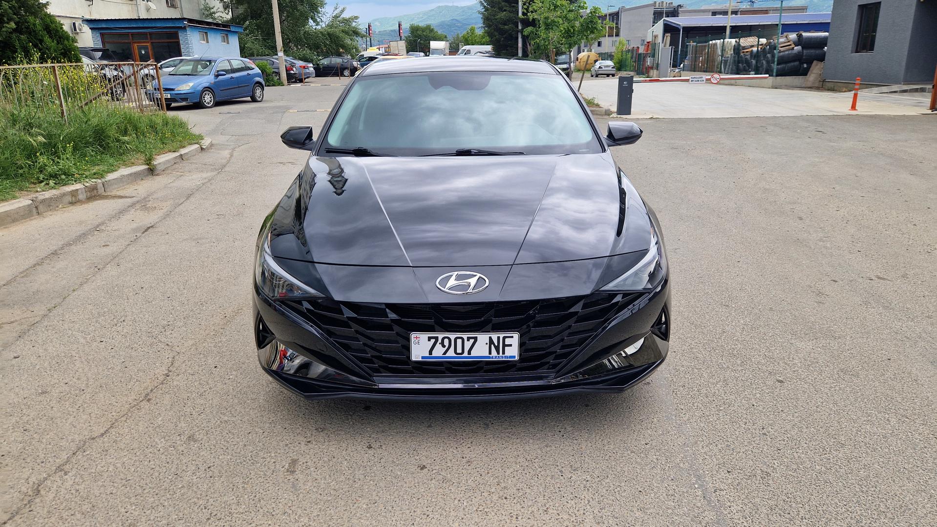 Hyundai Elantra