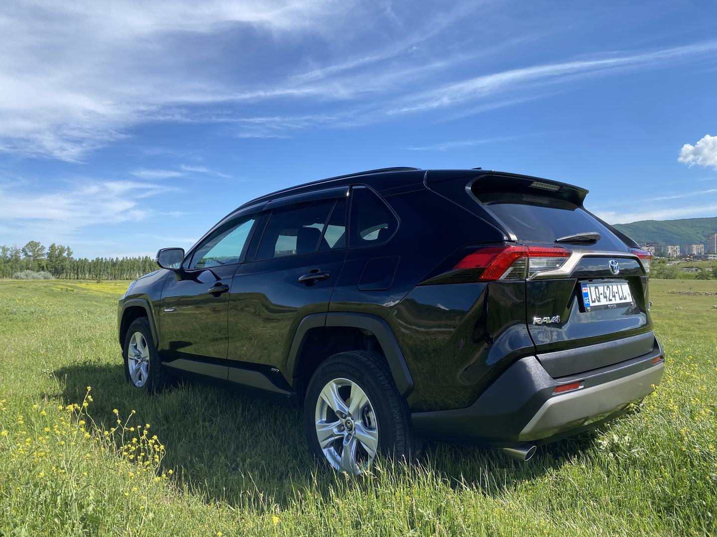 Toyota RAV 4 2019 — photo 2