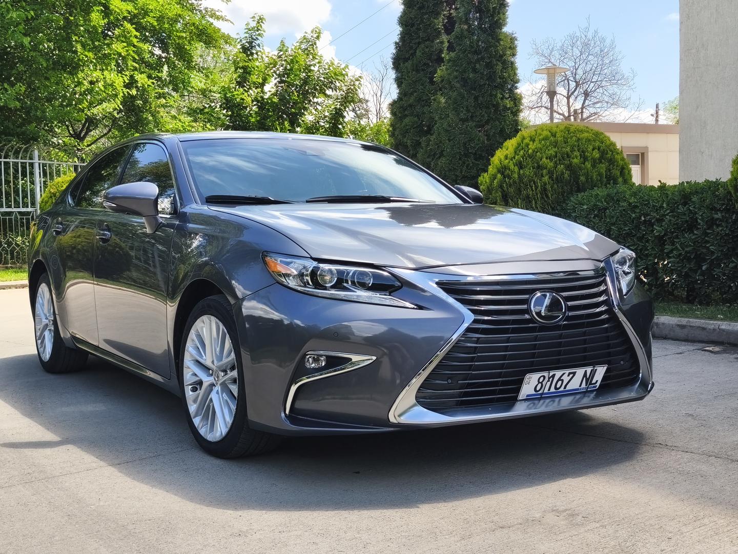 Lexus ES 350 2016 — photo 2