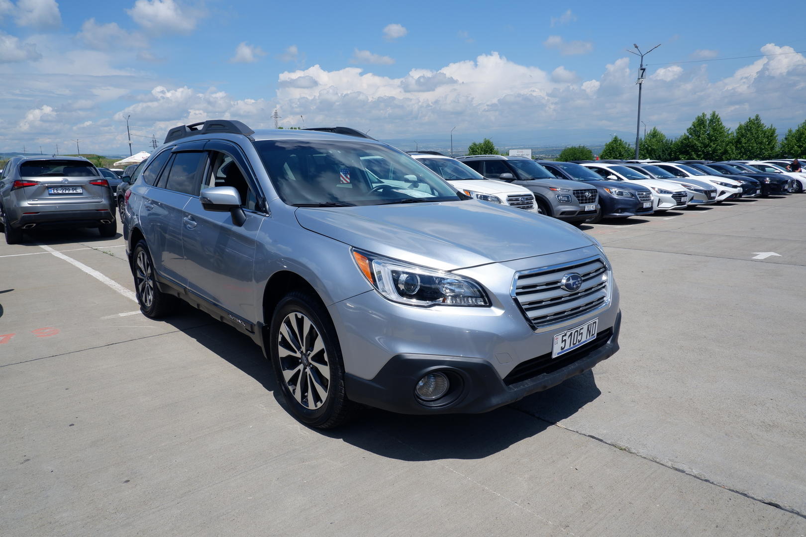 Subaru Outback 2016 — photo 2