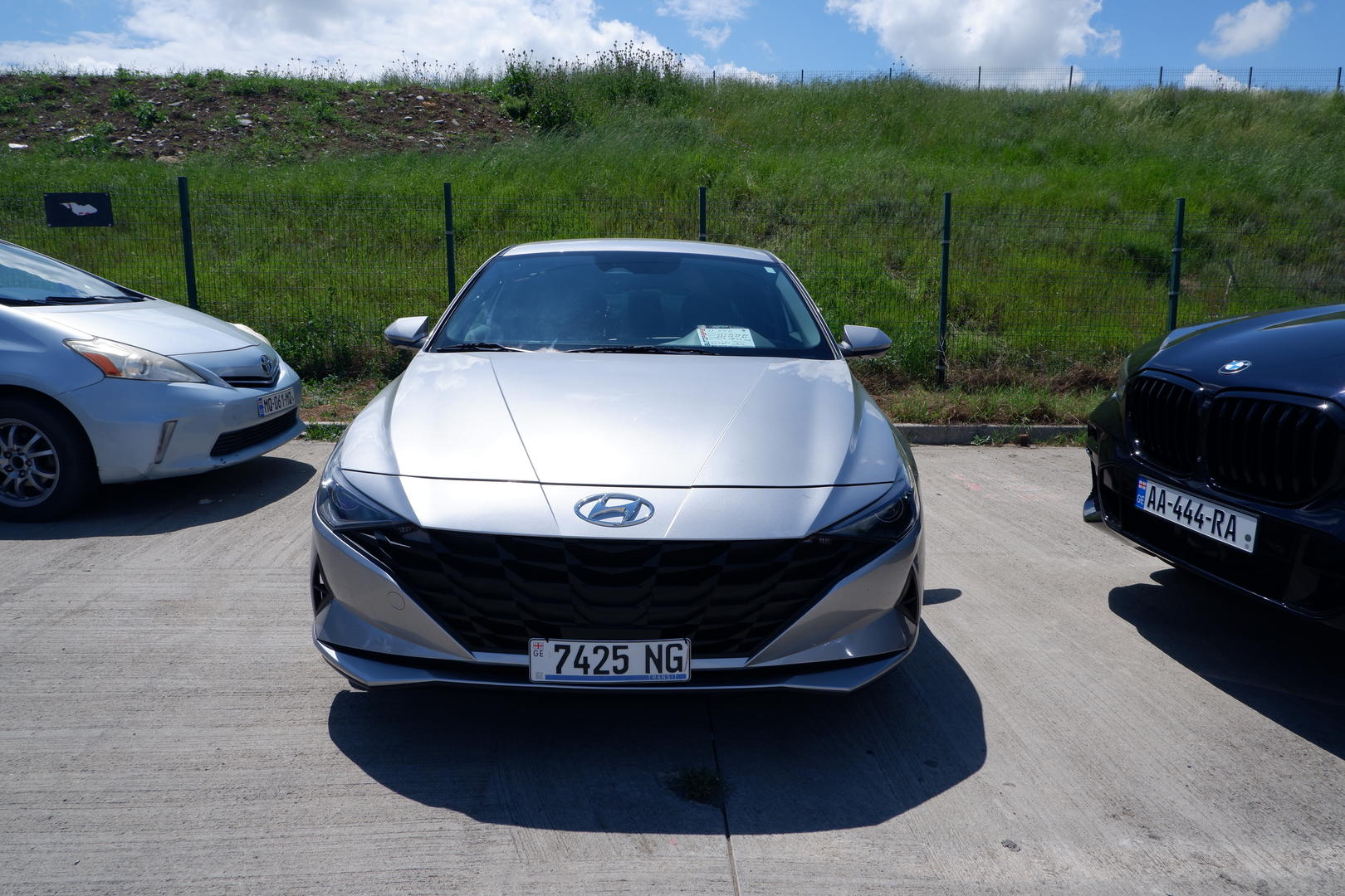 Hyundai Elantra 2023 — photo 2