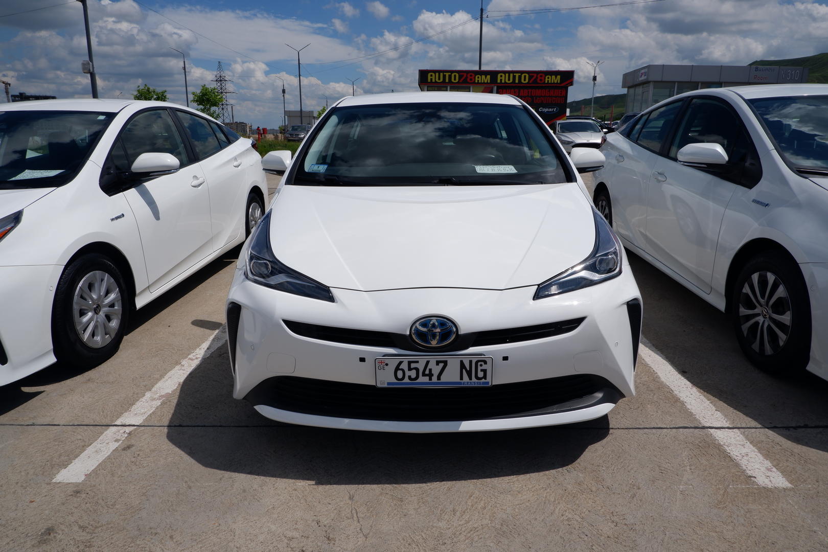 Toyota Prius 2021 — photo 2