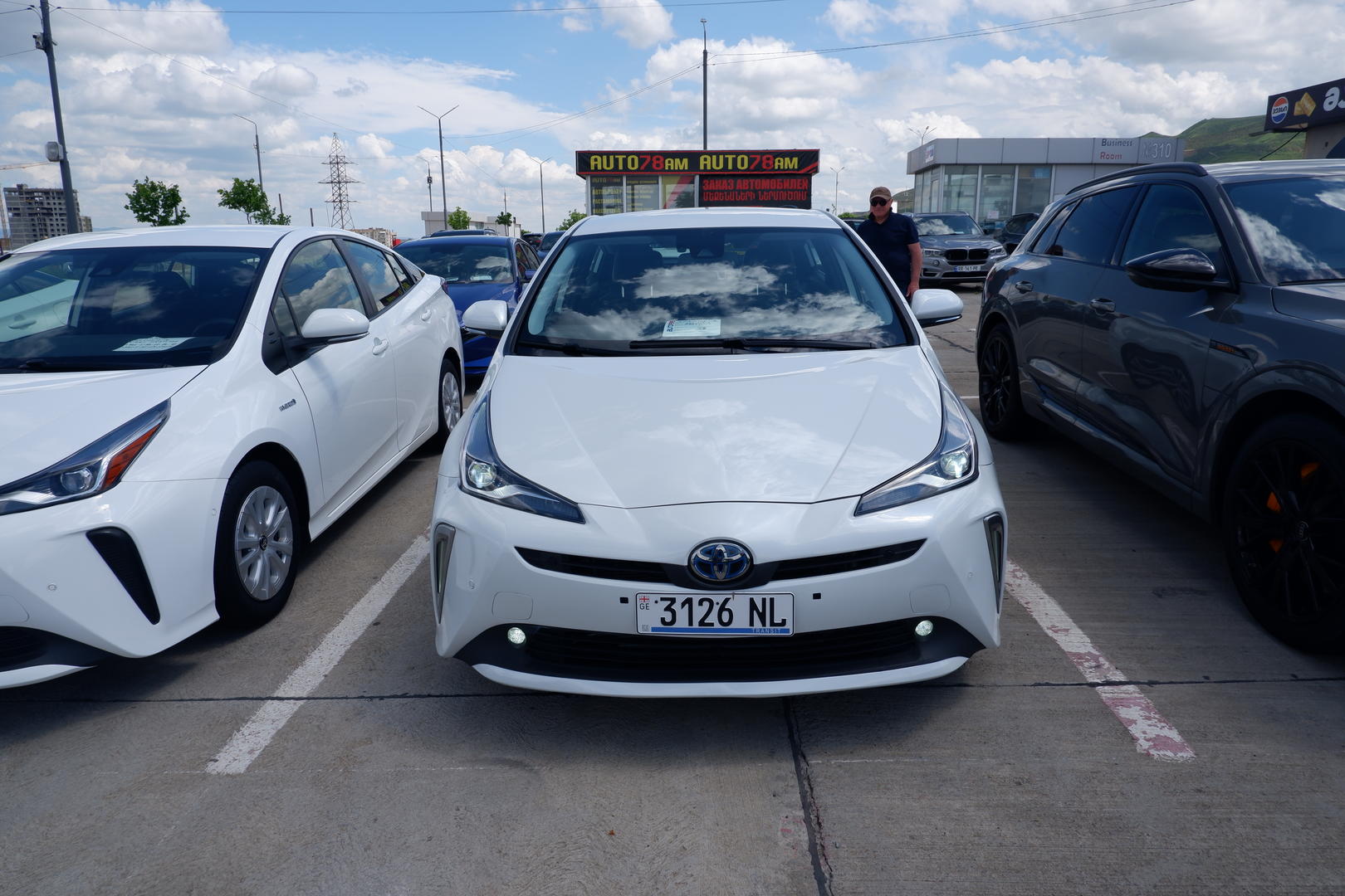 Toyota Prius 2020 — photo 2