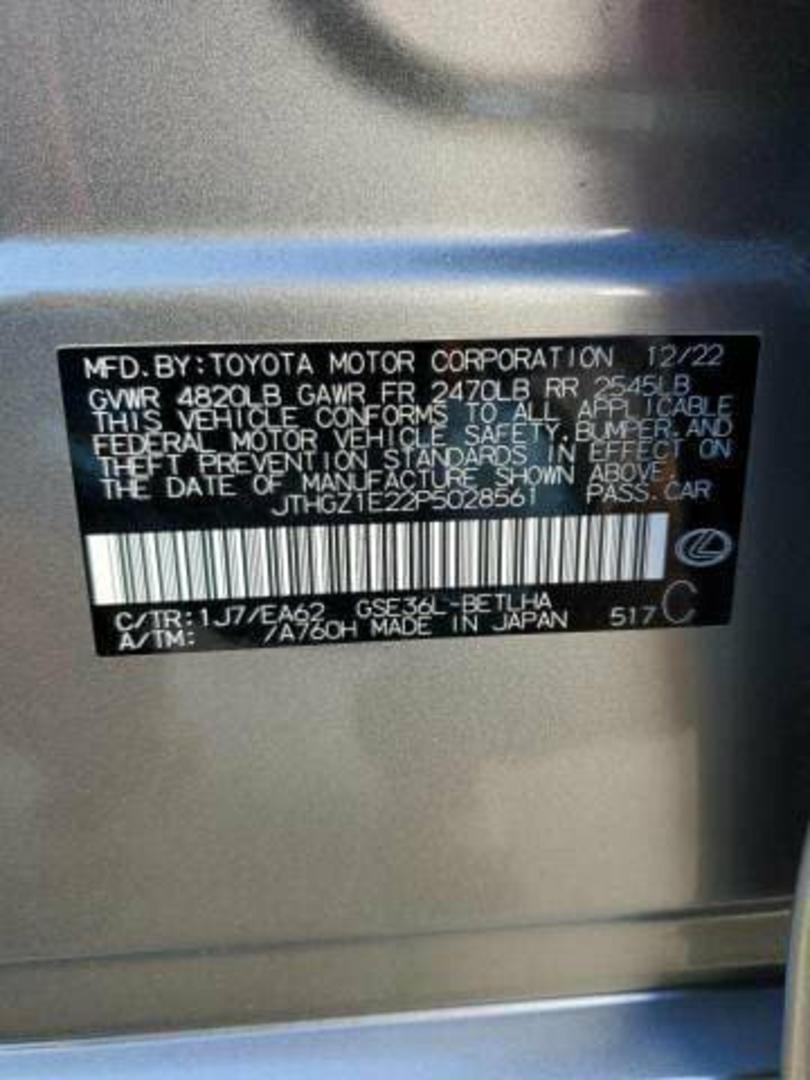 Lexus IS 350 2022 — photo 2
