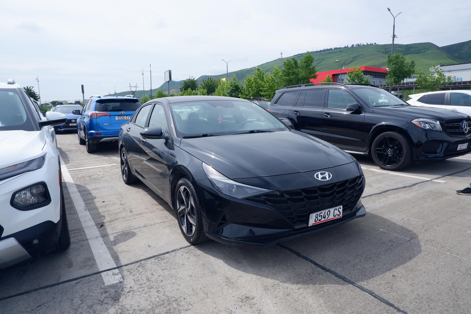 Hyundai Elantra 2022 — photo 2