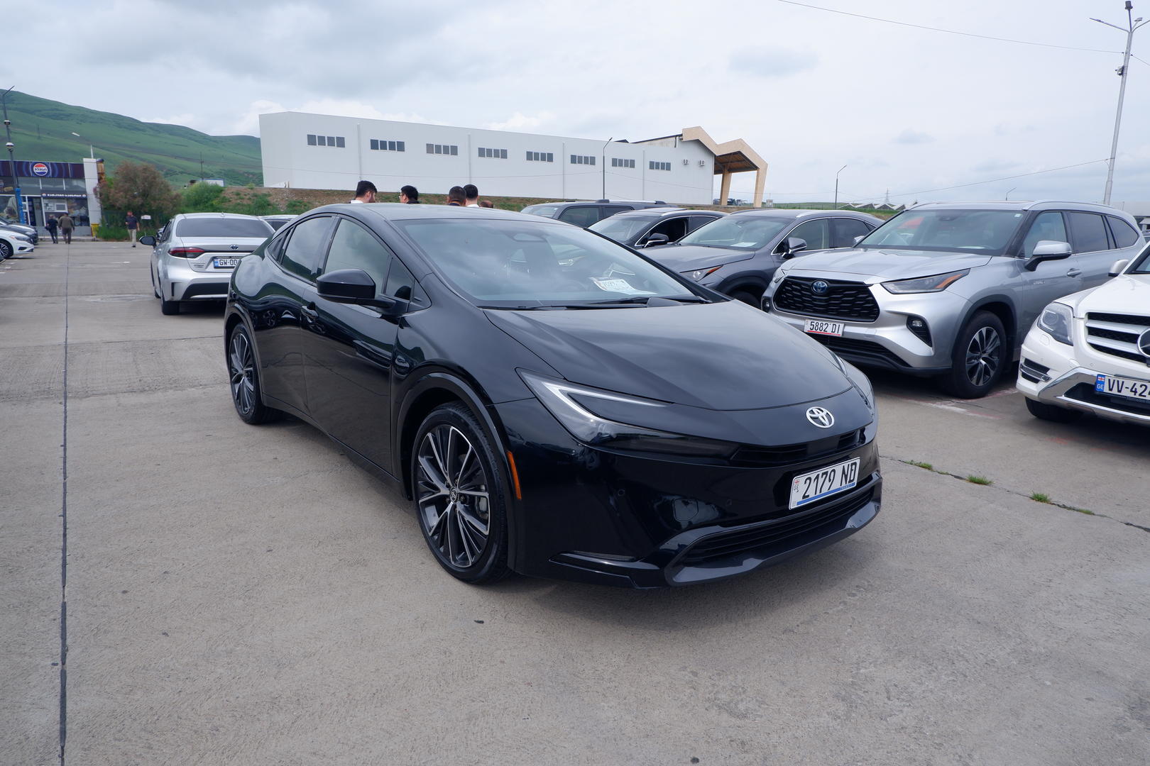 Toyota Prius 2024 — photo 2