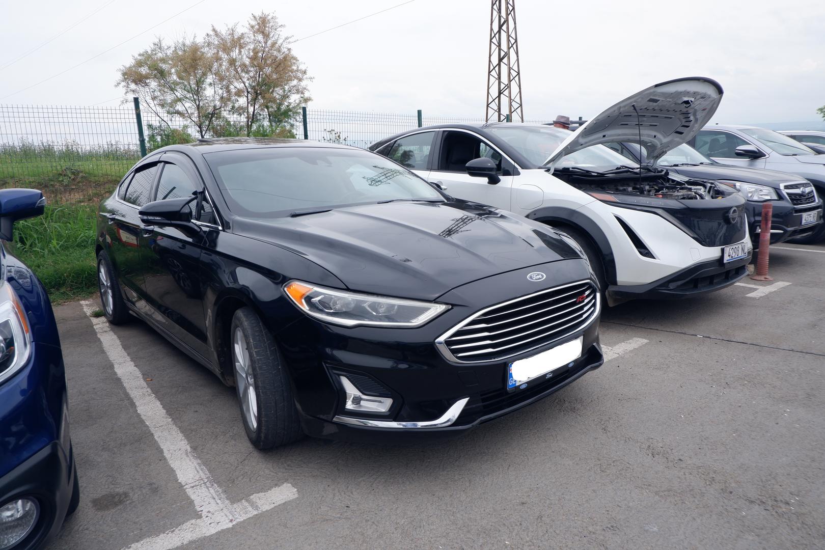 Ford Fusion 2018 — photo 2