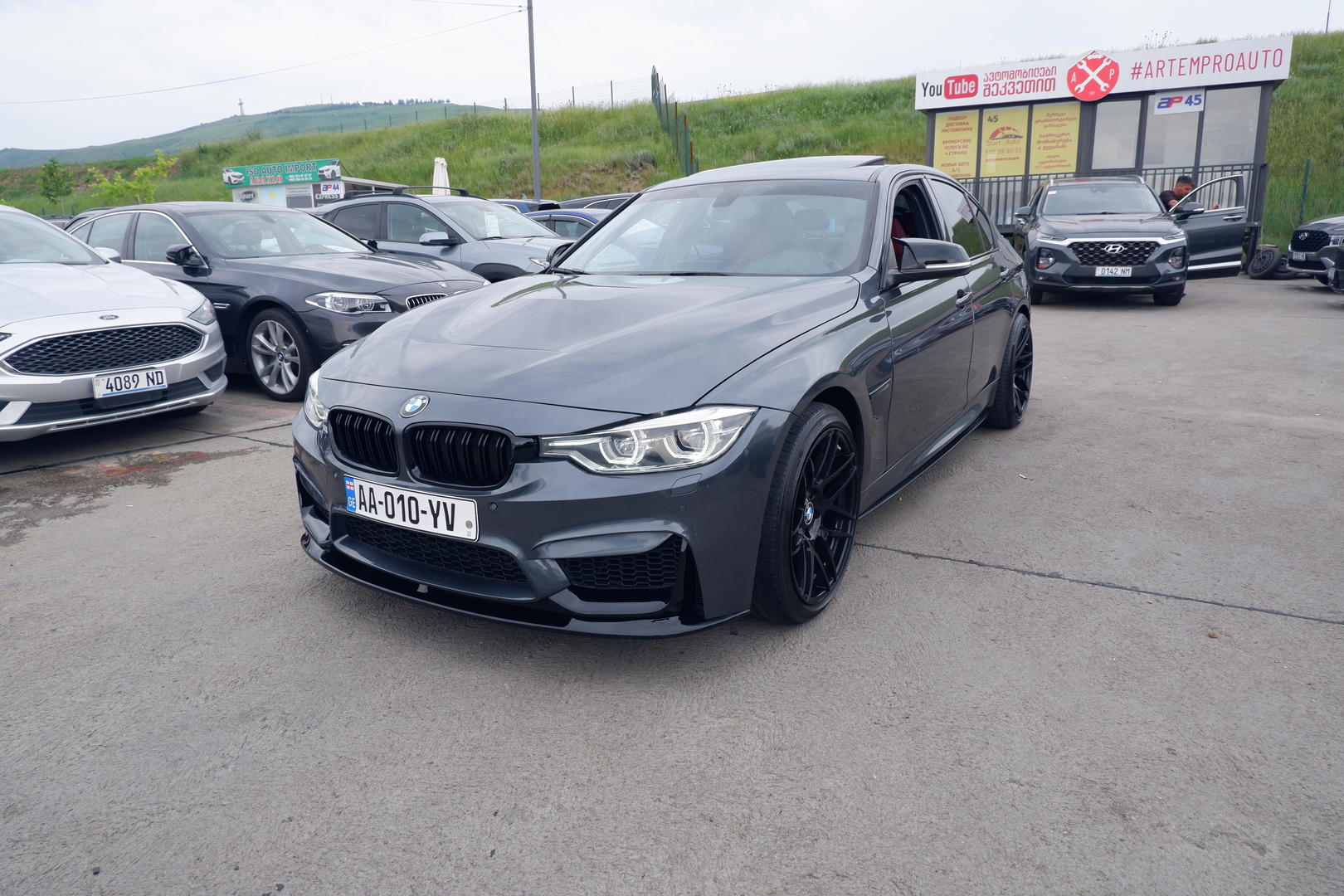 BMW 330