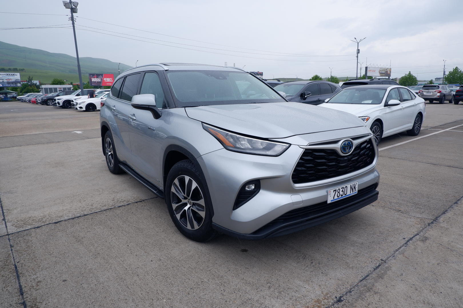 Toyota Highlander 2020 — photo 2