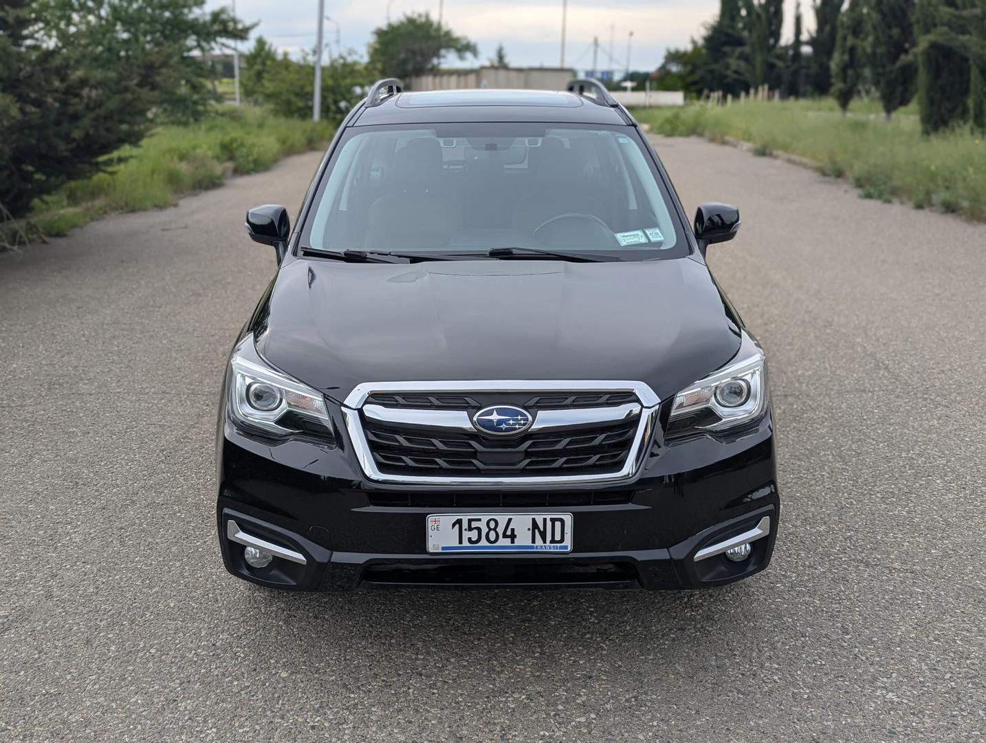 Subaru Forester 2018 — photo 2