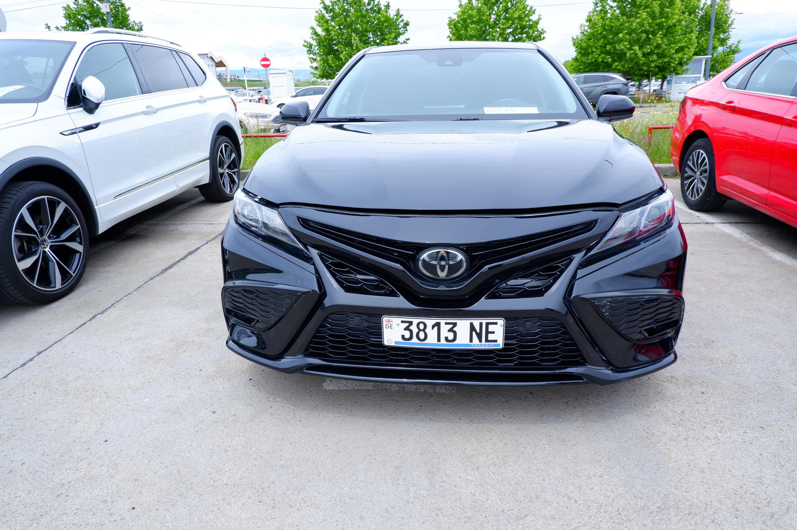 Toyota Camry 2020 — photo 2