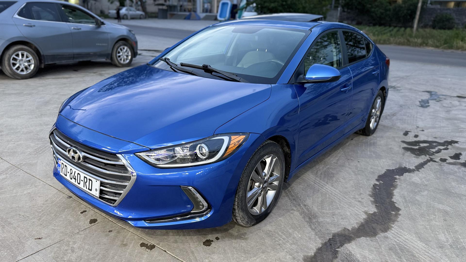 Hyundai Elantra 2016 — photo 2