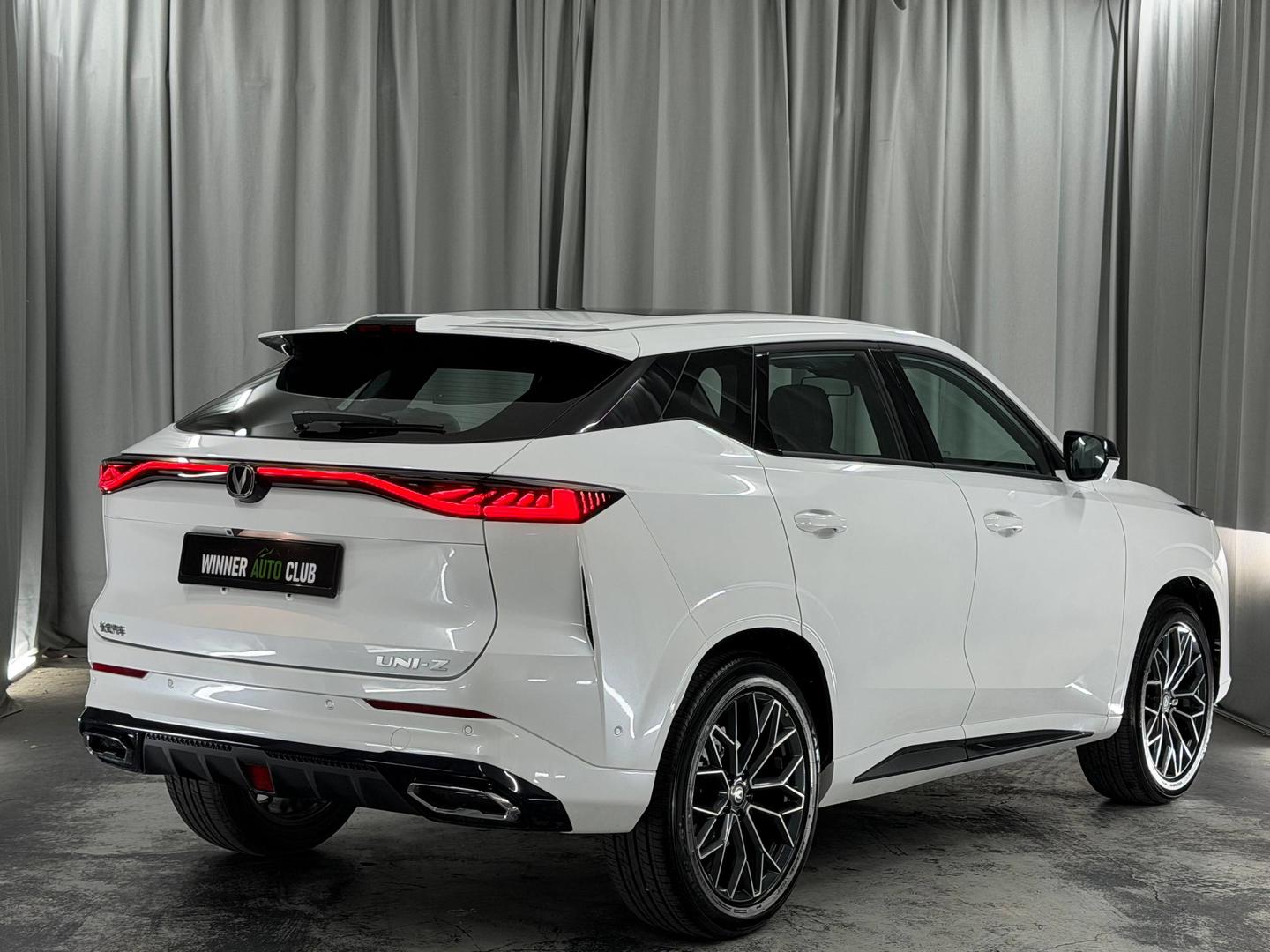 Changan UNI-V 2026 — photo 2