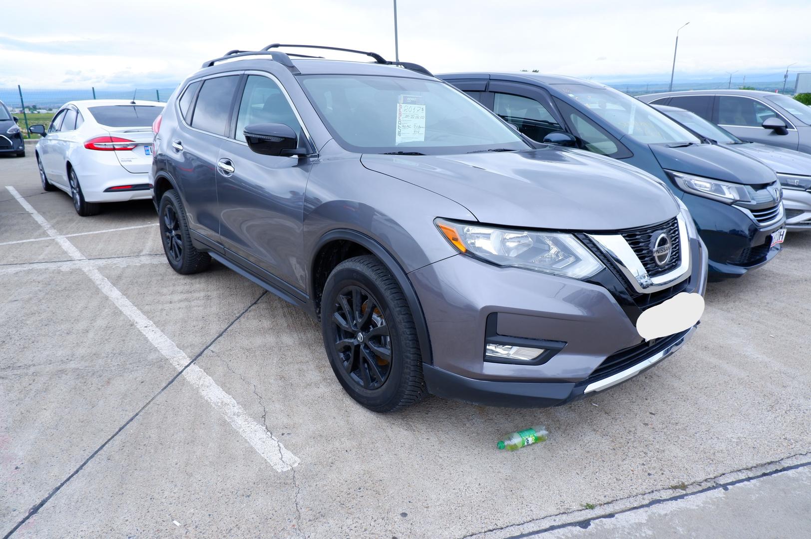 Nissan Rogue 2017 — photo 2