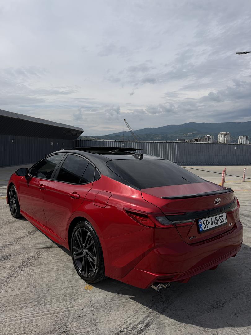 Toyota Camry 2024 — photo 2