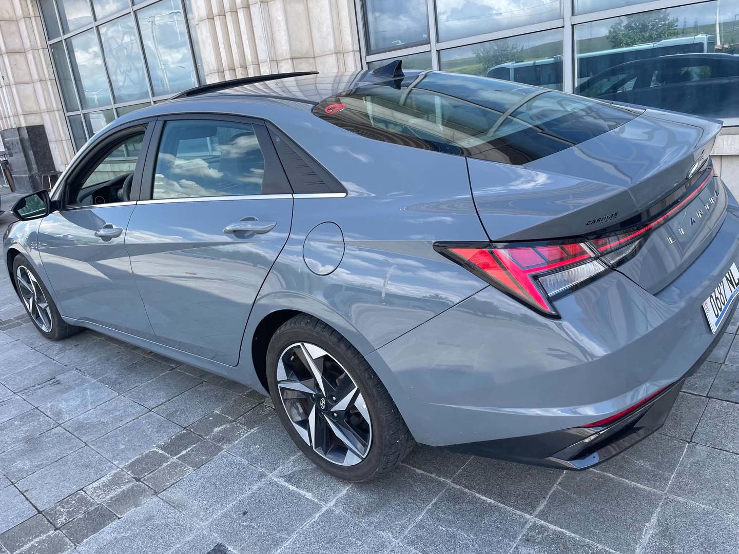 Hyundai Elantra 2020 — photo 2