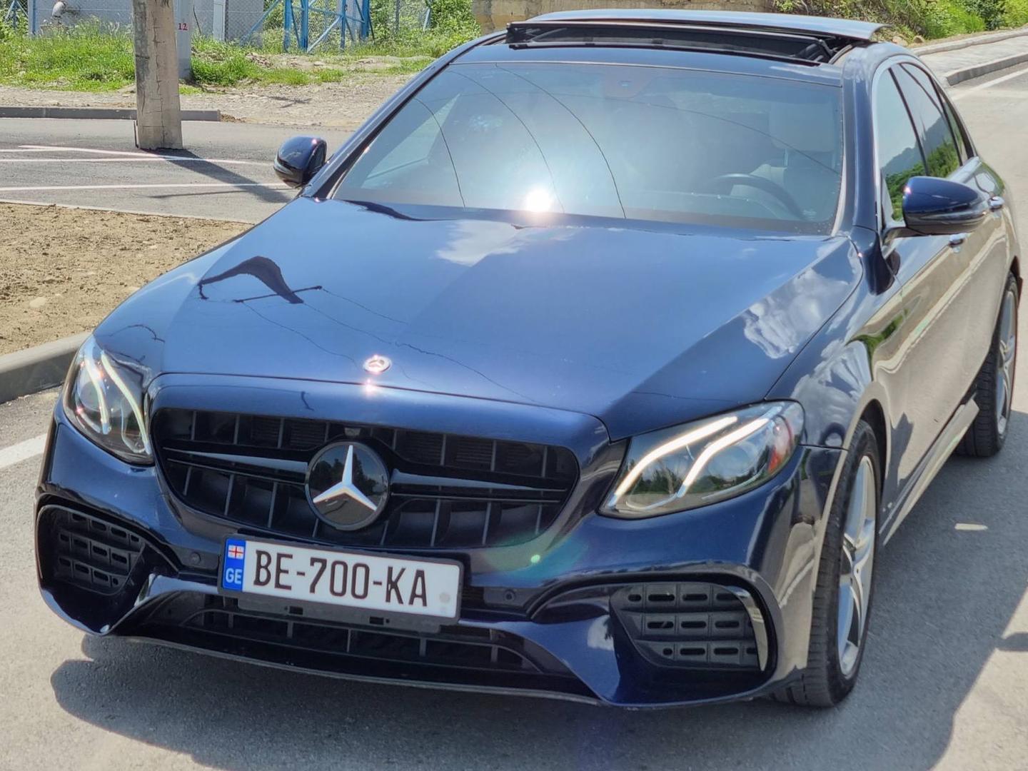 Mercedes-Benz E 400 2018 — photo 2