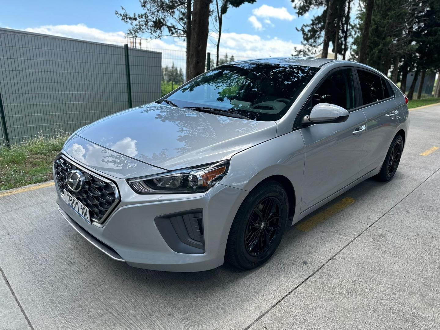 Hyundai Ioniq