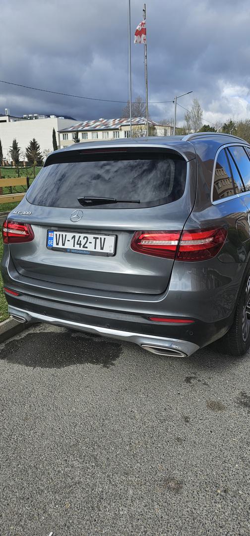 Mercedes-Benz GLC 300 2016 — photo 2