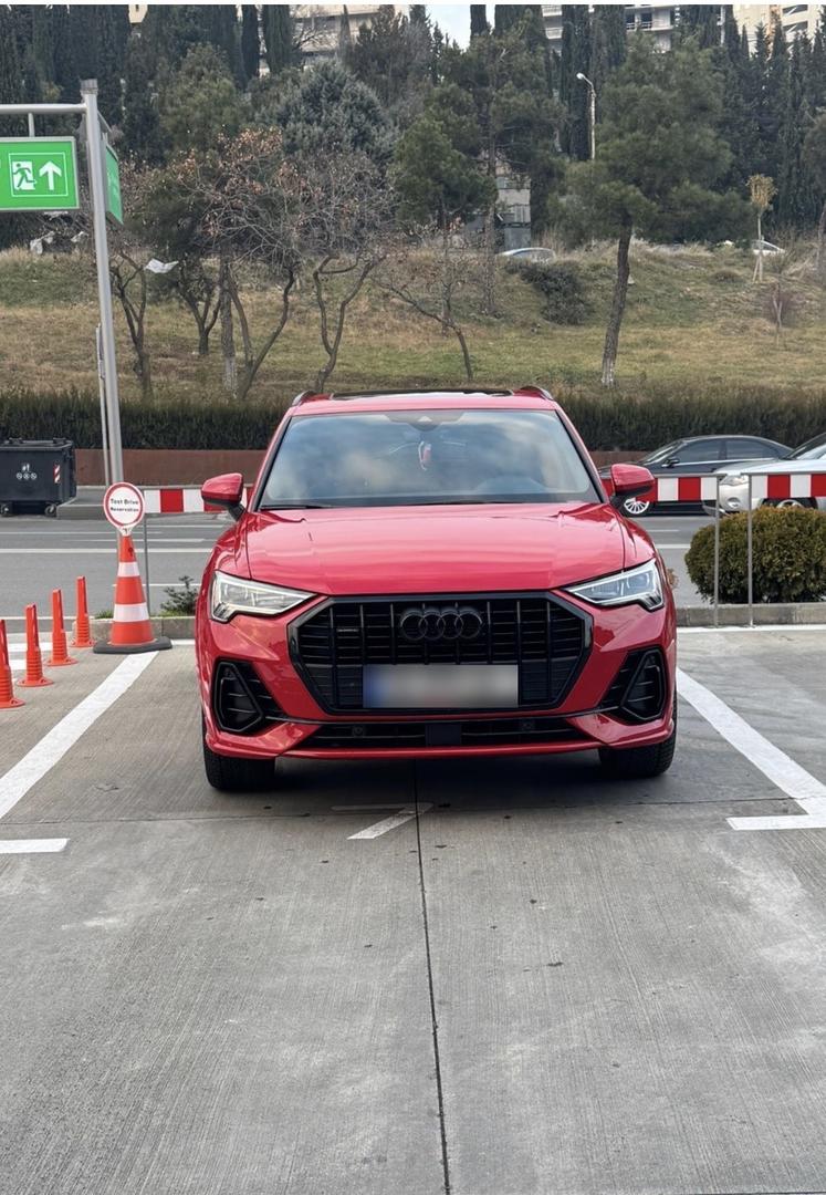 Audi Q3 2021 — photo 2