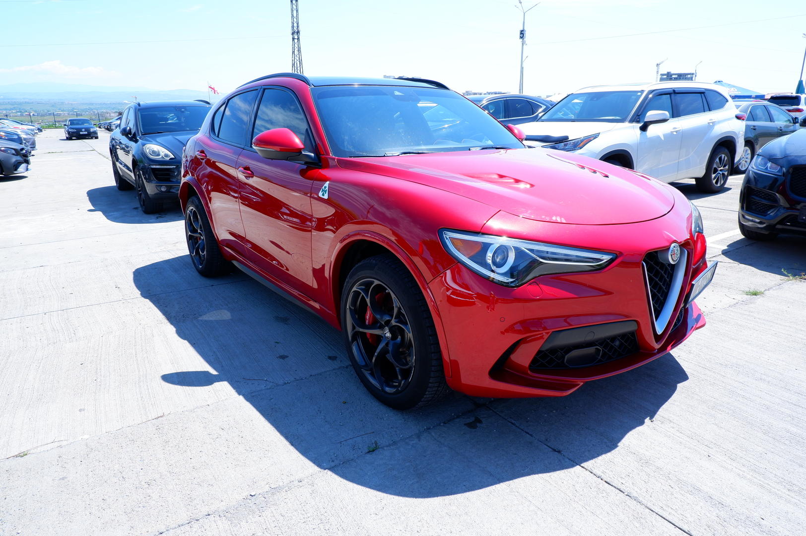 Alfa Romeo Stelvio 2018 — photo 2