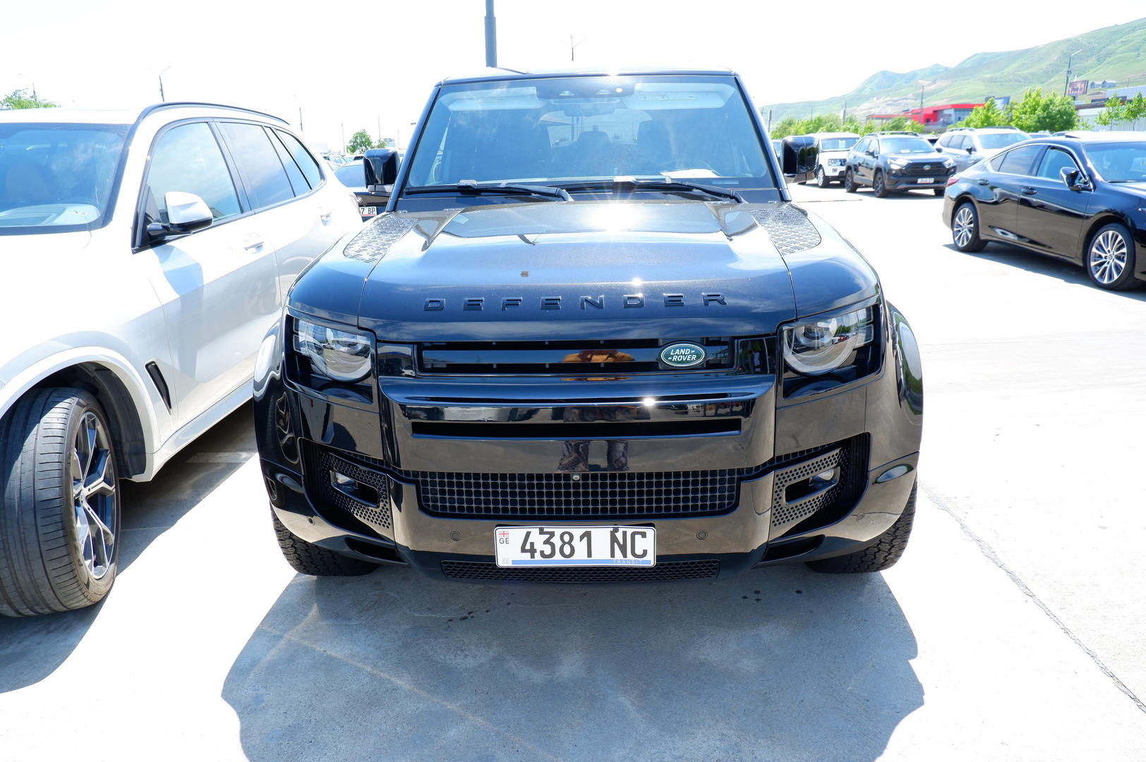 Land Rover Defender 2020 — photo 2