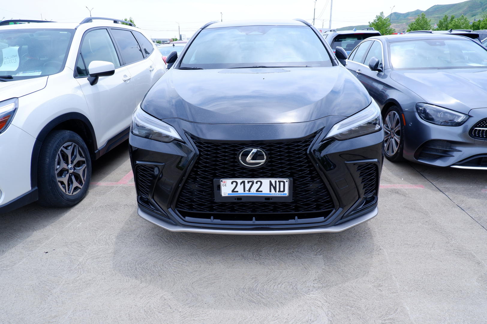 Lexus NX 350 2022 — photo 2