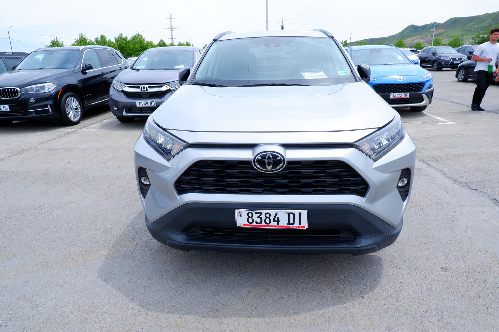 Toyota RAV4 2021 — photo 2