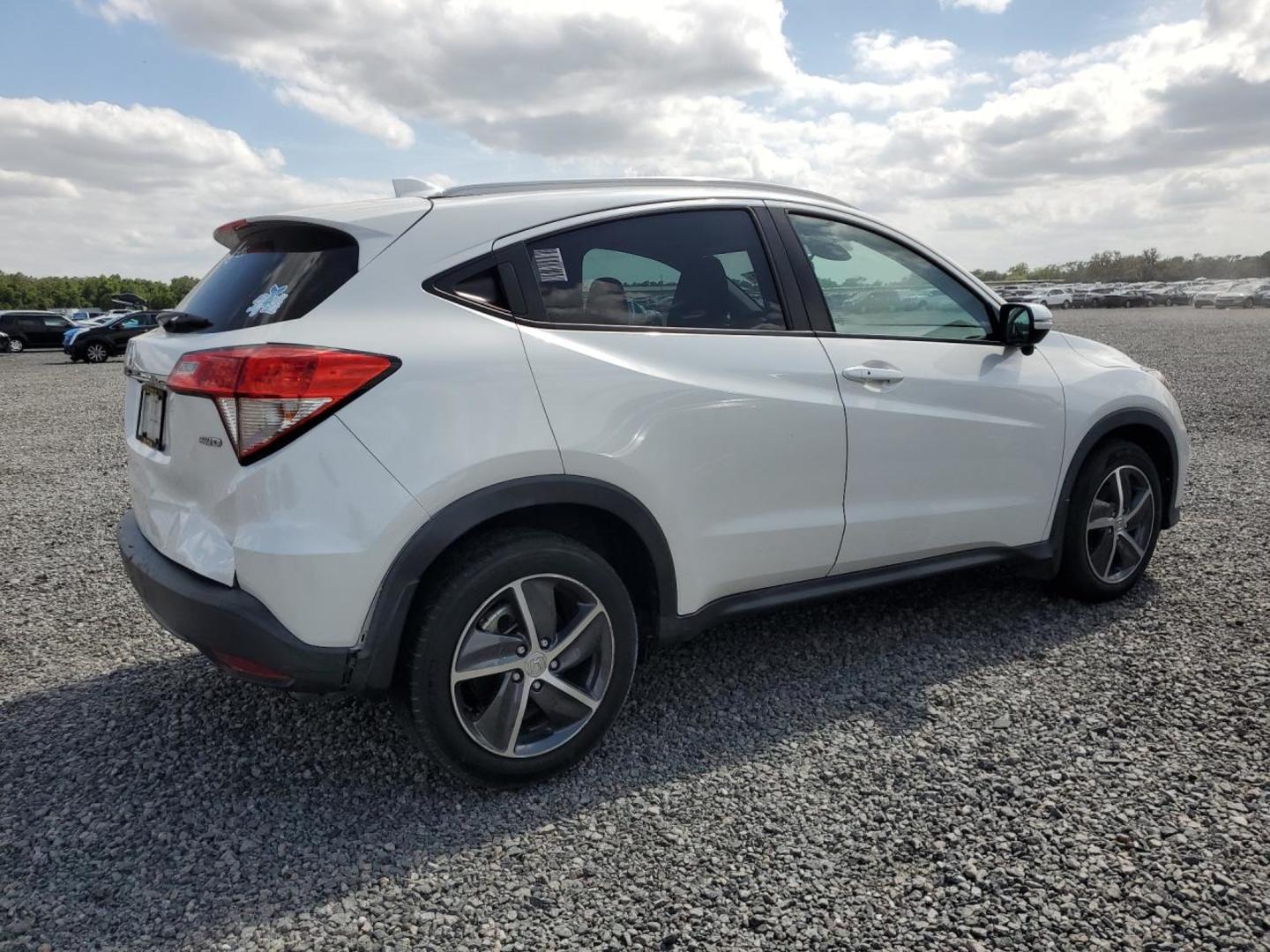 Honda HR-V 2022 — photo 2