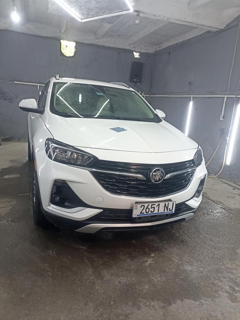 Buick Encore 2021 — photo 2