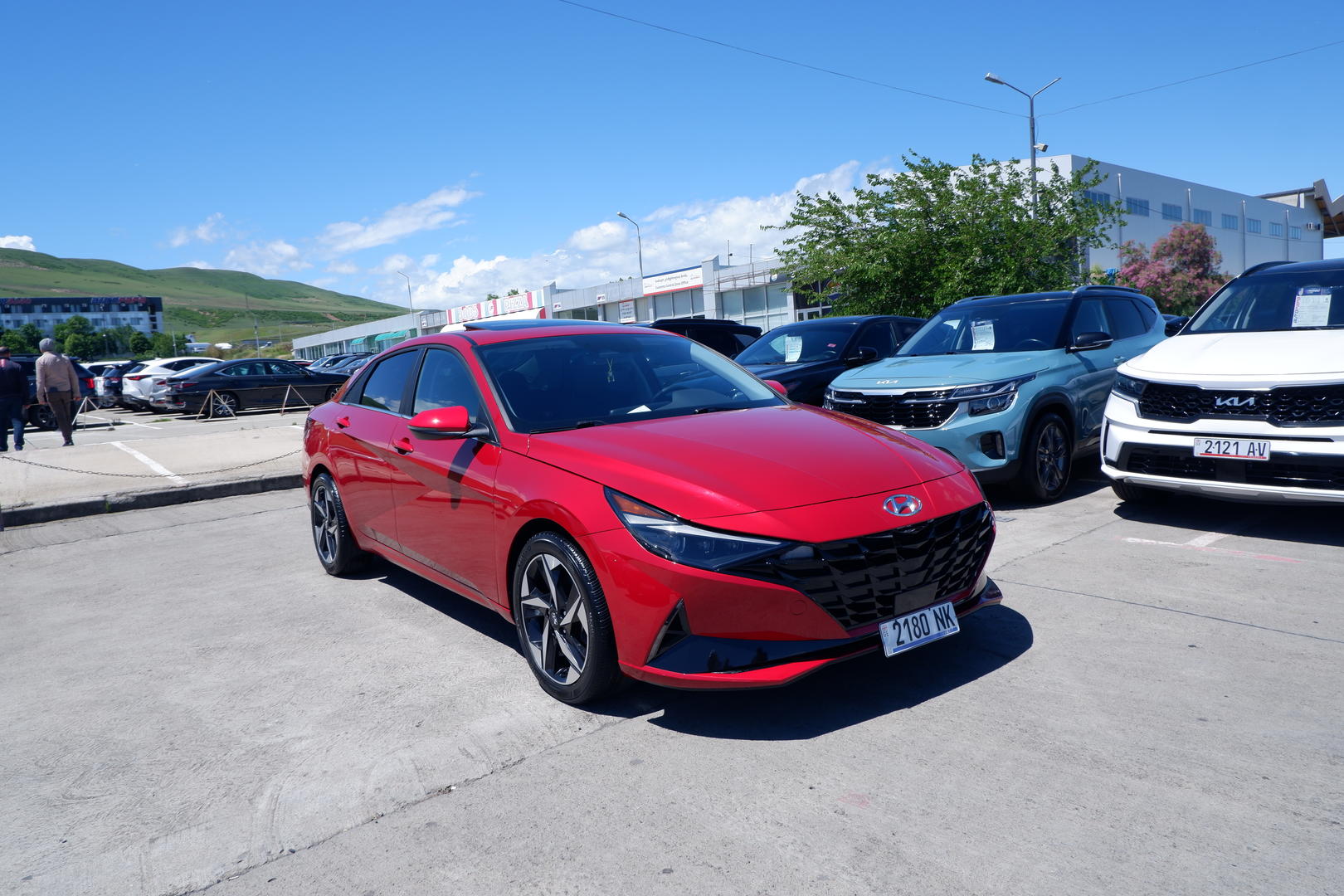 Hyundai Elantra 2022 — photo 2