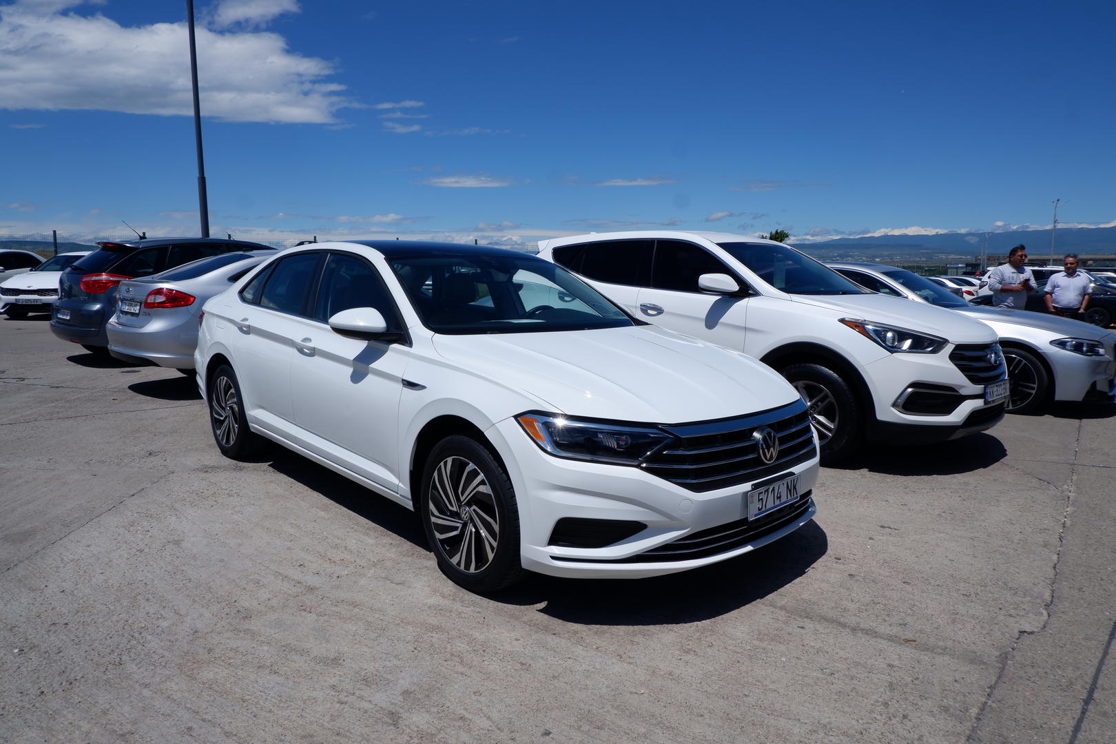 Volkswagen Jetta 2021 — photo 2