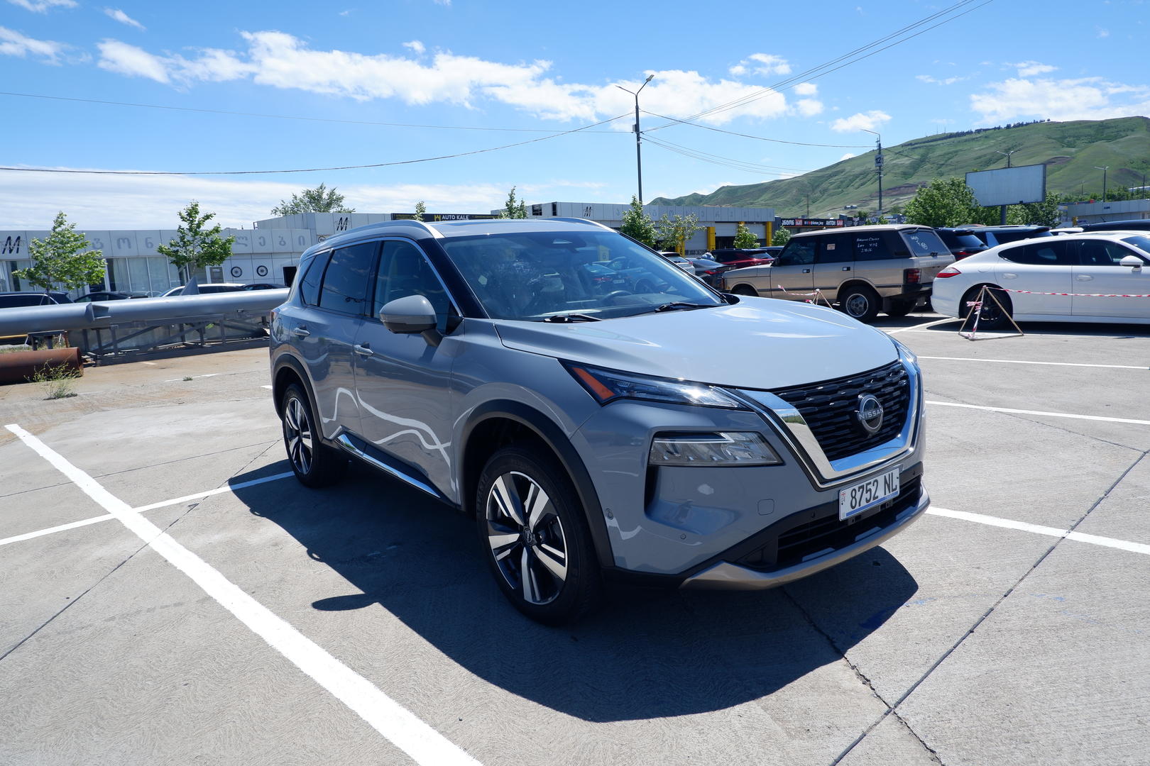 Nissan Rogue 2023 — photo 2