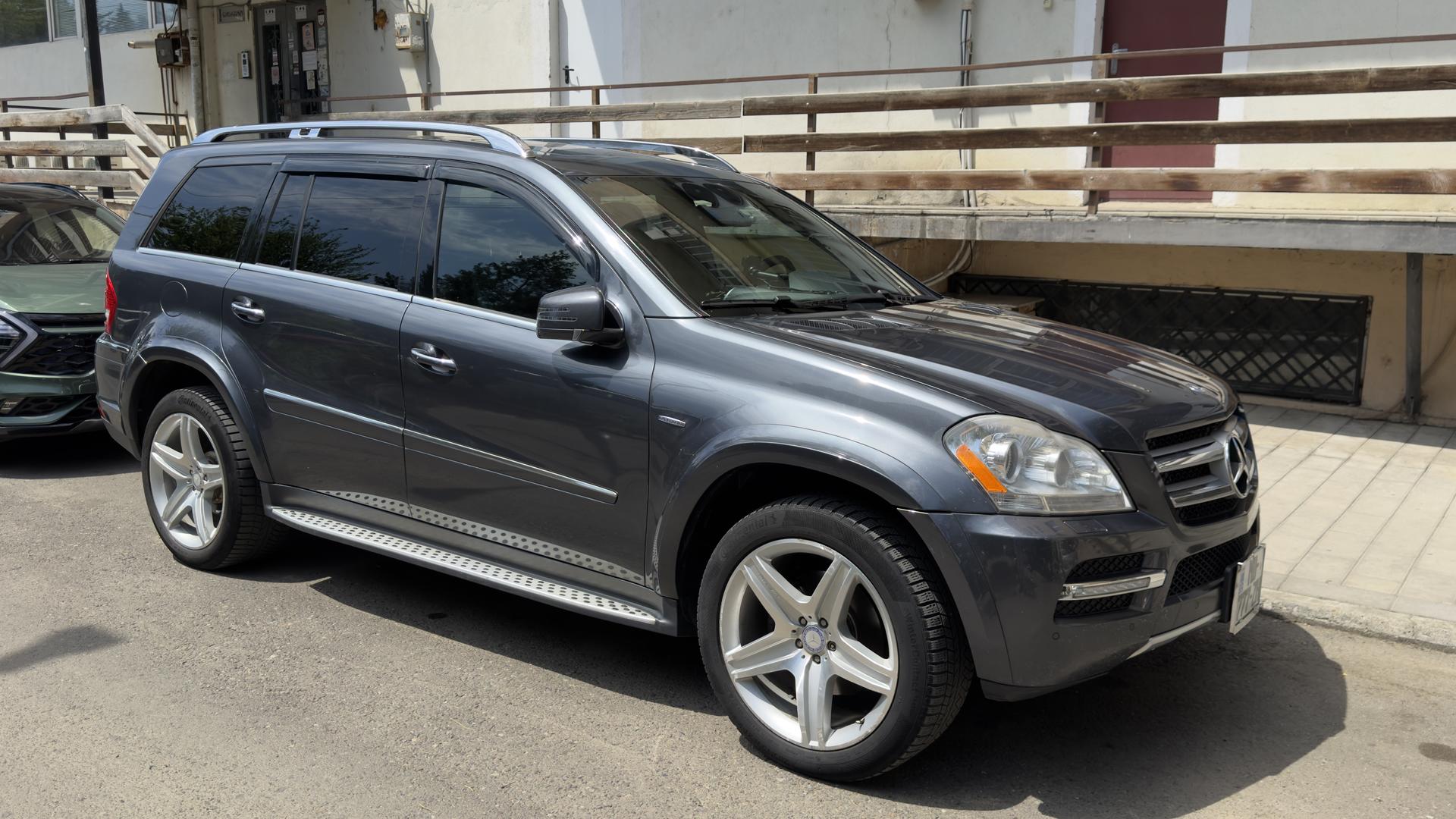 Mercedes-Benz GL 350 2012 — photo 2