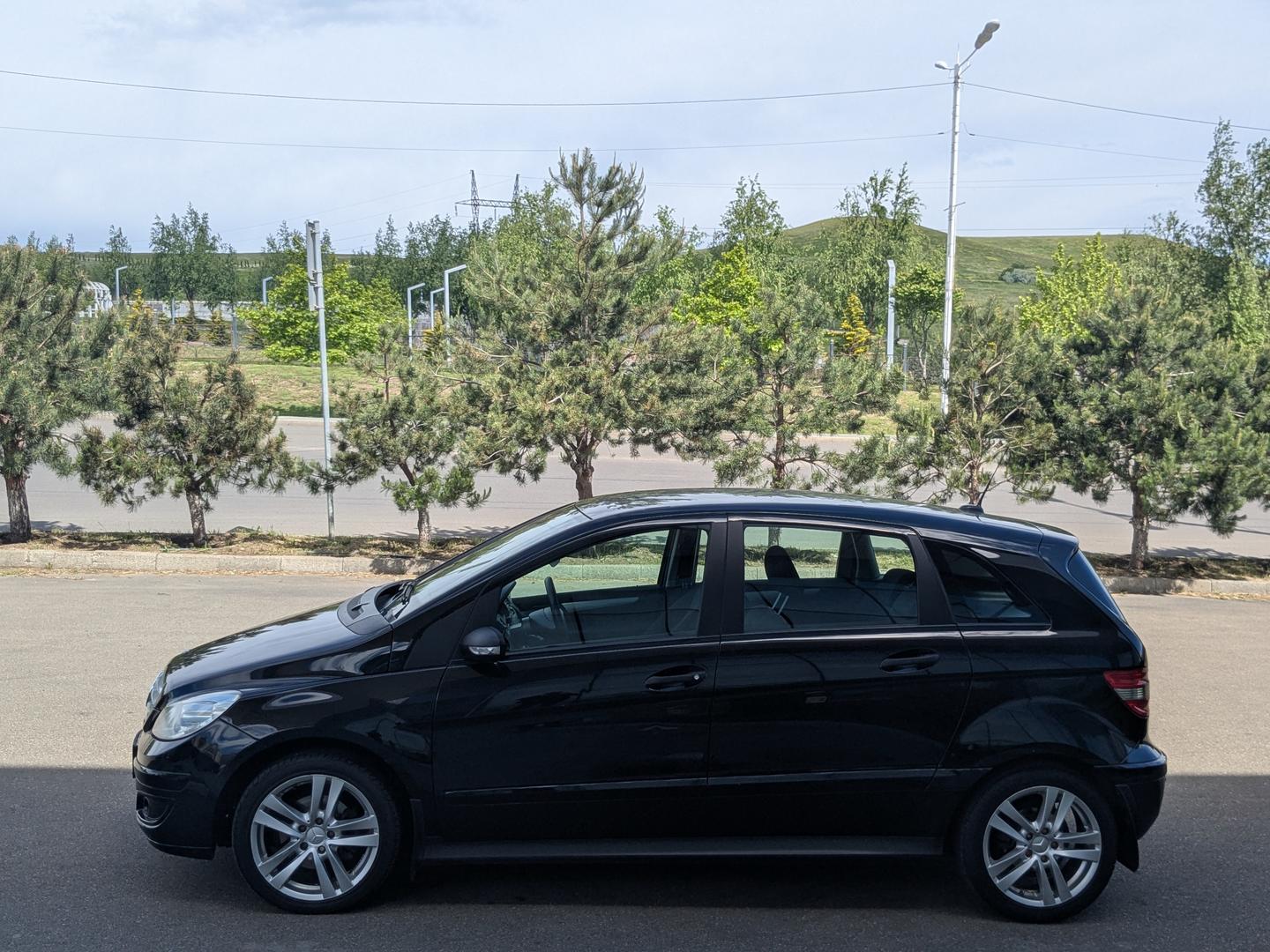 Mercedes-Benz B 180 2006 — photo 2