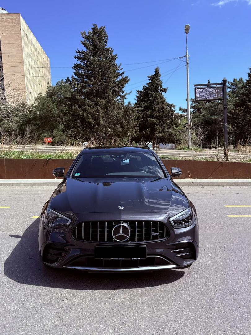 Mercedes-Benz E53 AMG 2022 — photo 2