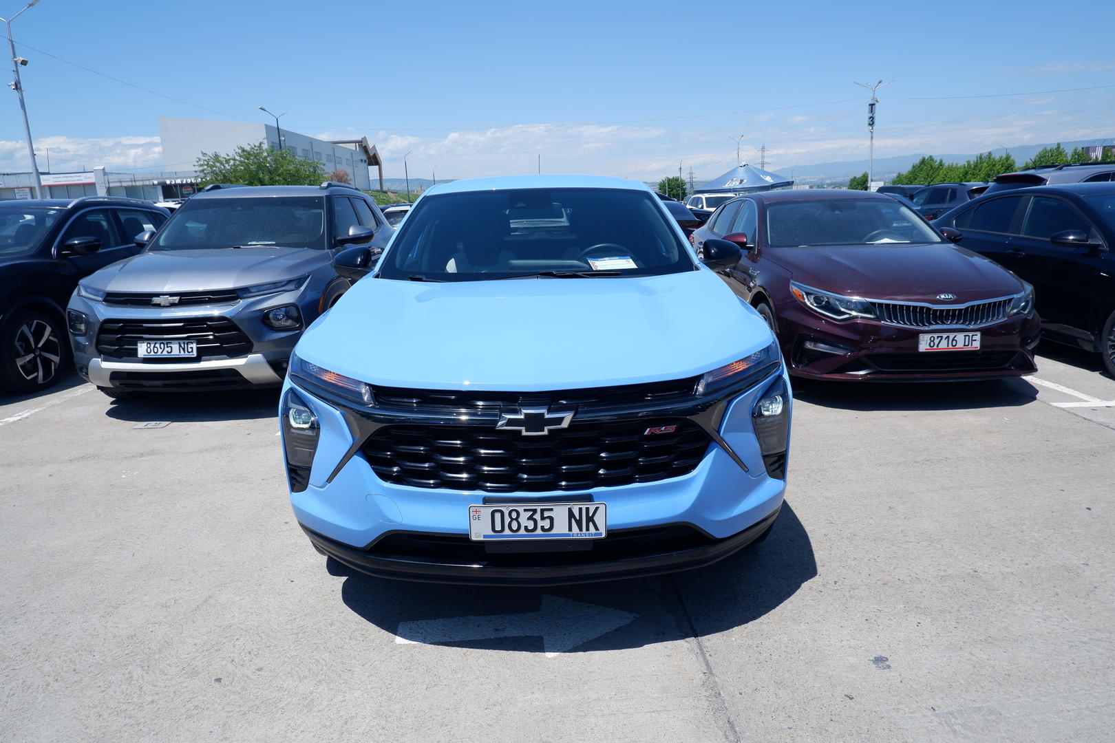 Chevrolet Trax 2023 — photo 2