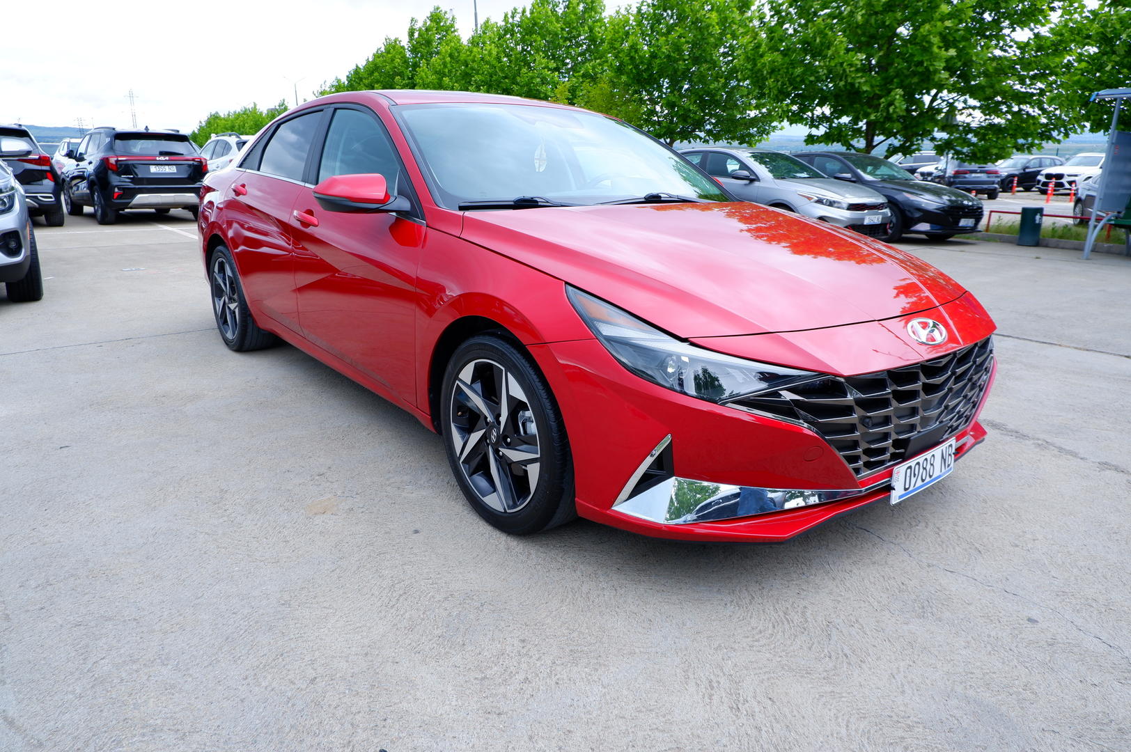Hyundai Elantra 2022 — photo 2