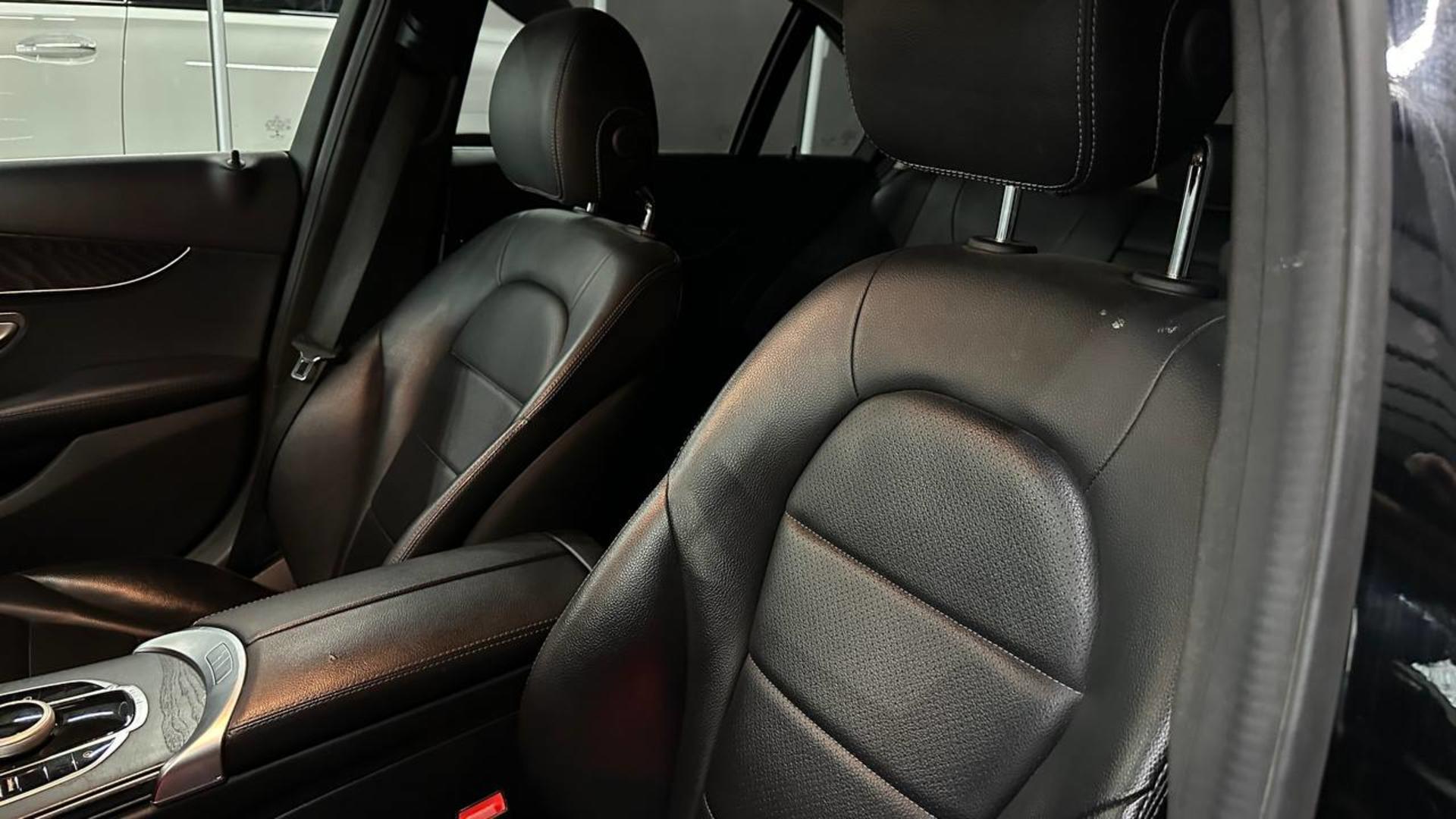 Mercedes-Benz C 300 2017 — photo 2