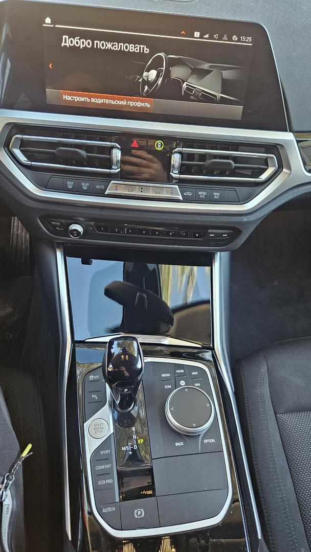 BMW 318 2022 — photo 2