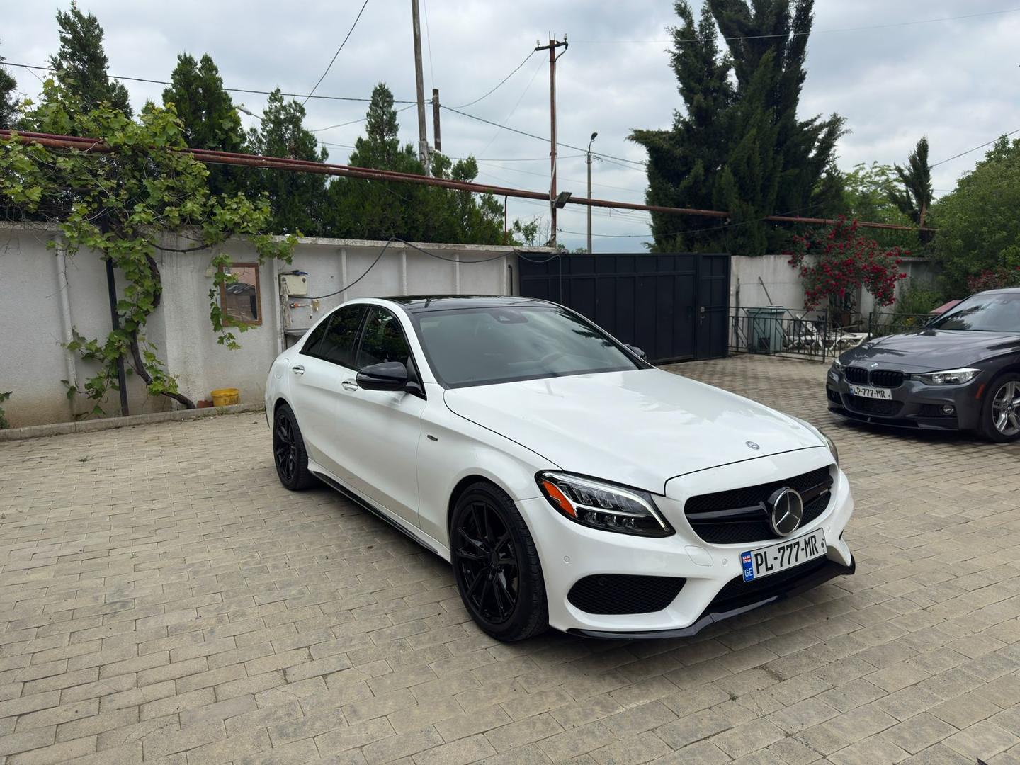 Mercedes-Benz C 300 AMG 2016 — photo 2