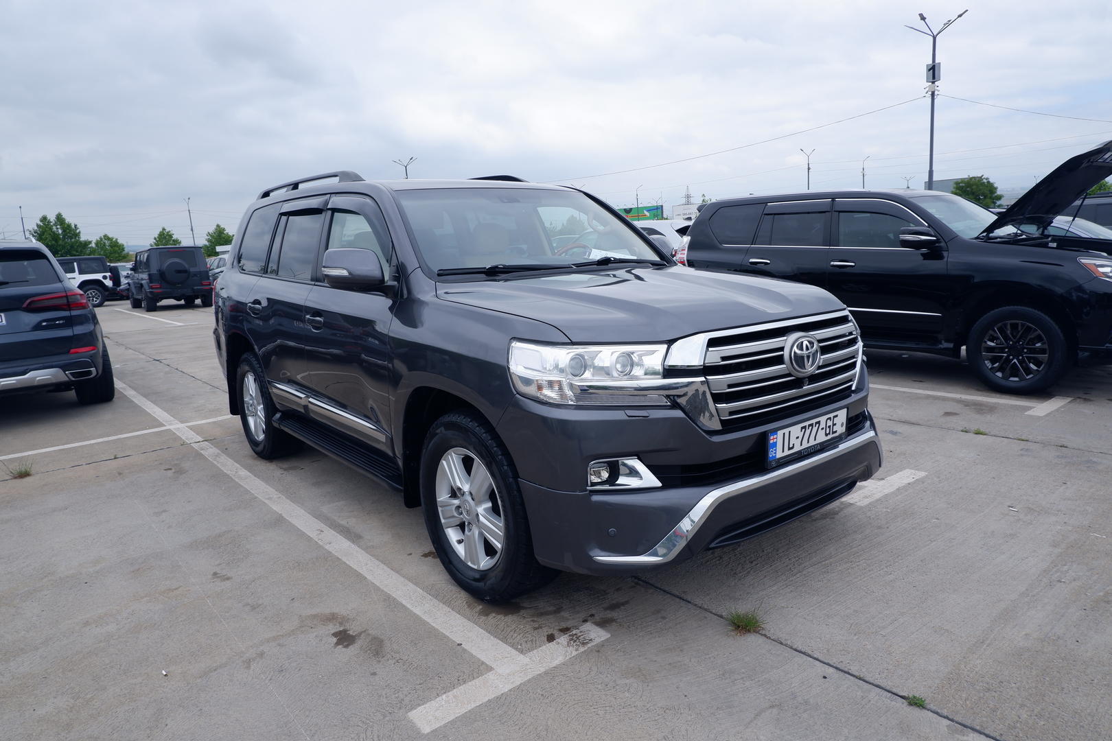 Toyota Land Cruiser 200 2014 — photo 2