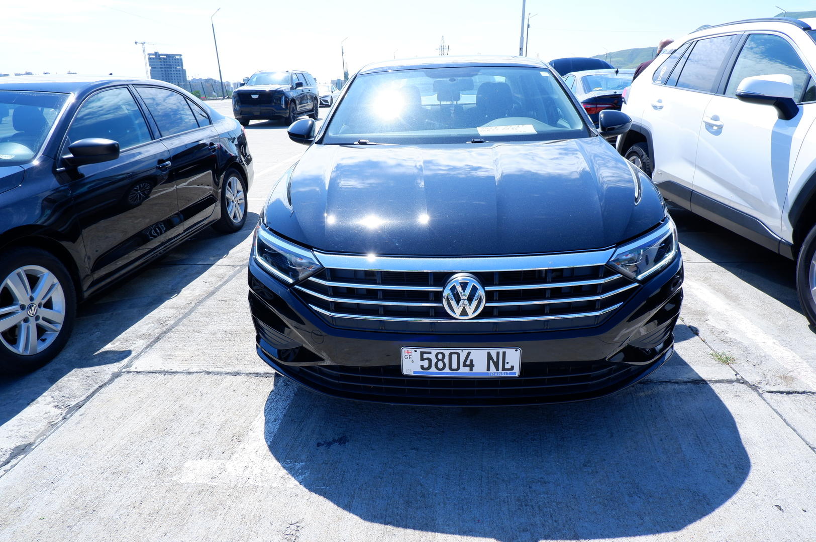 Volkswagen Jetta 2021 — photo 2