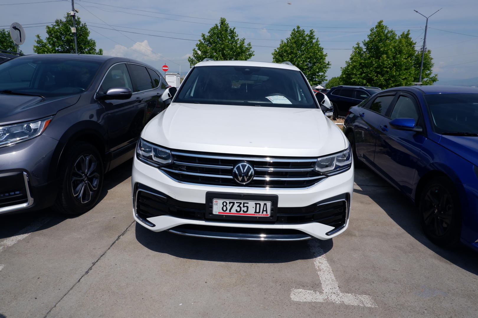 Volkswagen Tiguan 2022 — photo 2