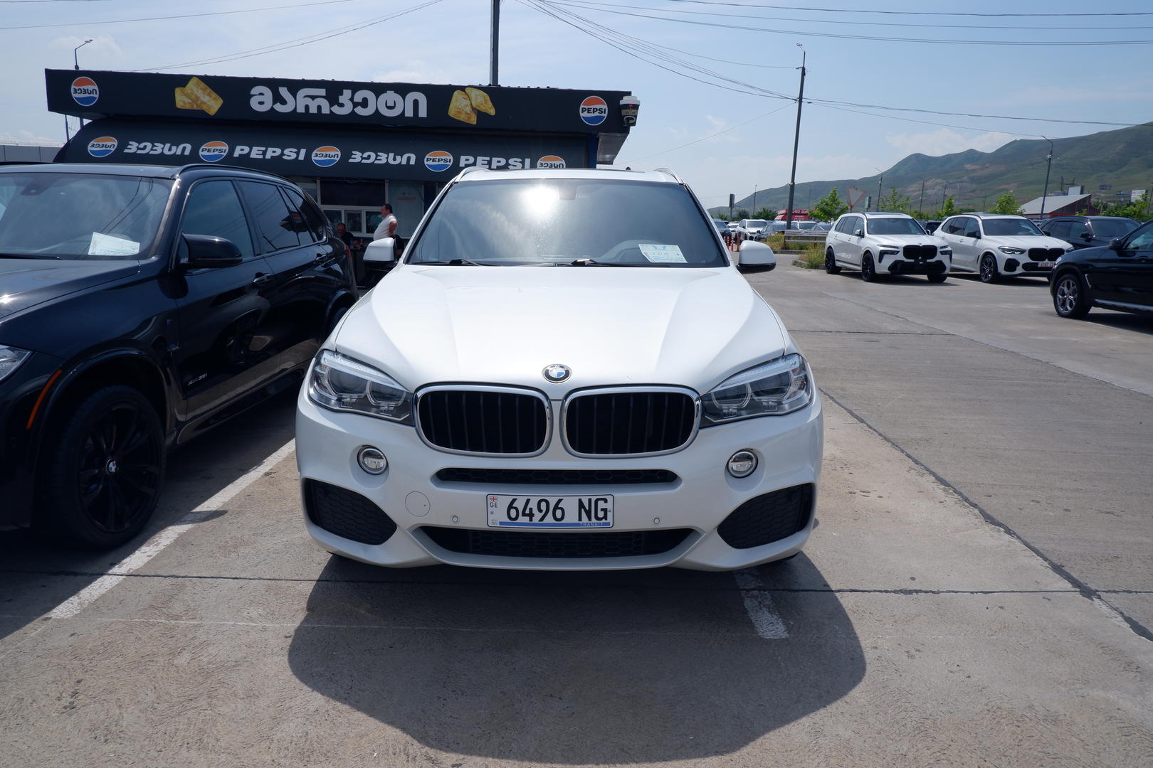 BMW X5 2016 — photo 2