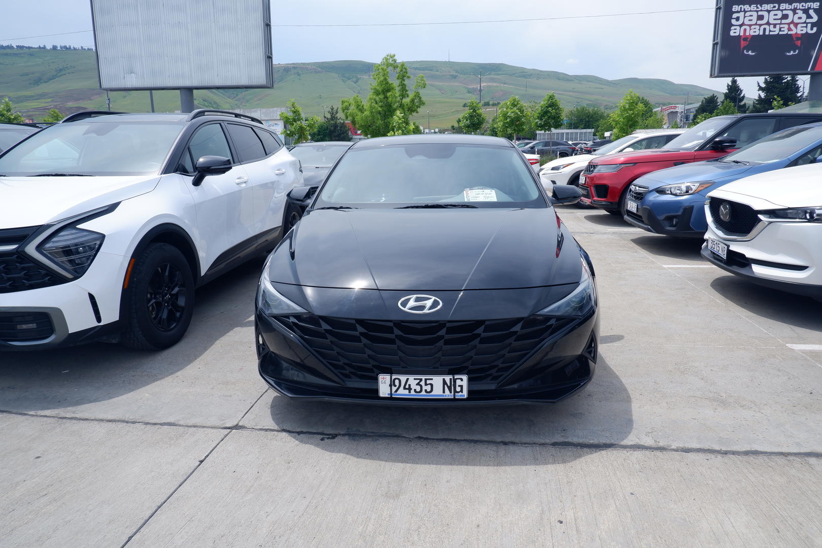 Hyundai Elantra 2023 — photo 2