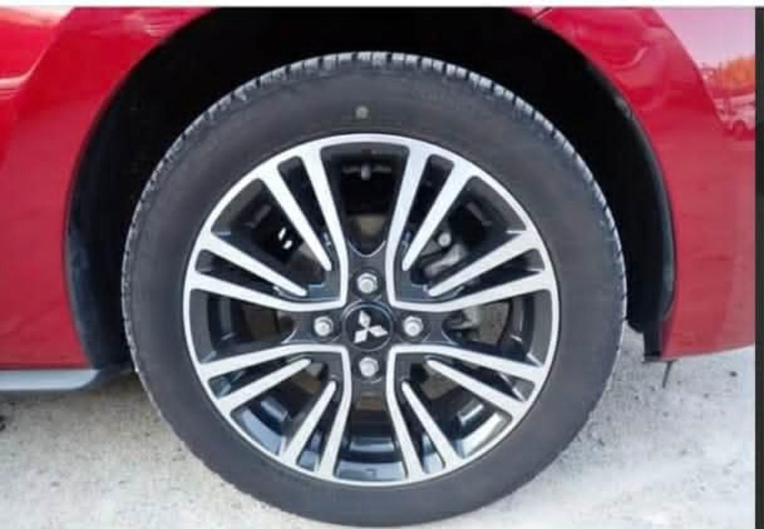 Mitsubishi Mirage 2018 — photo 2