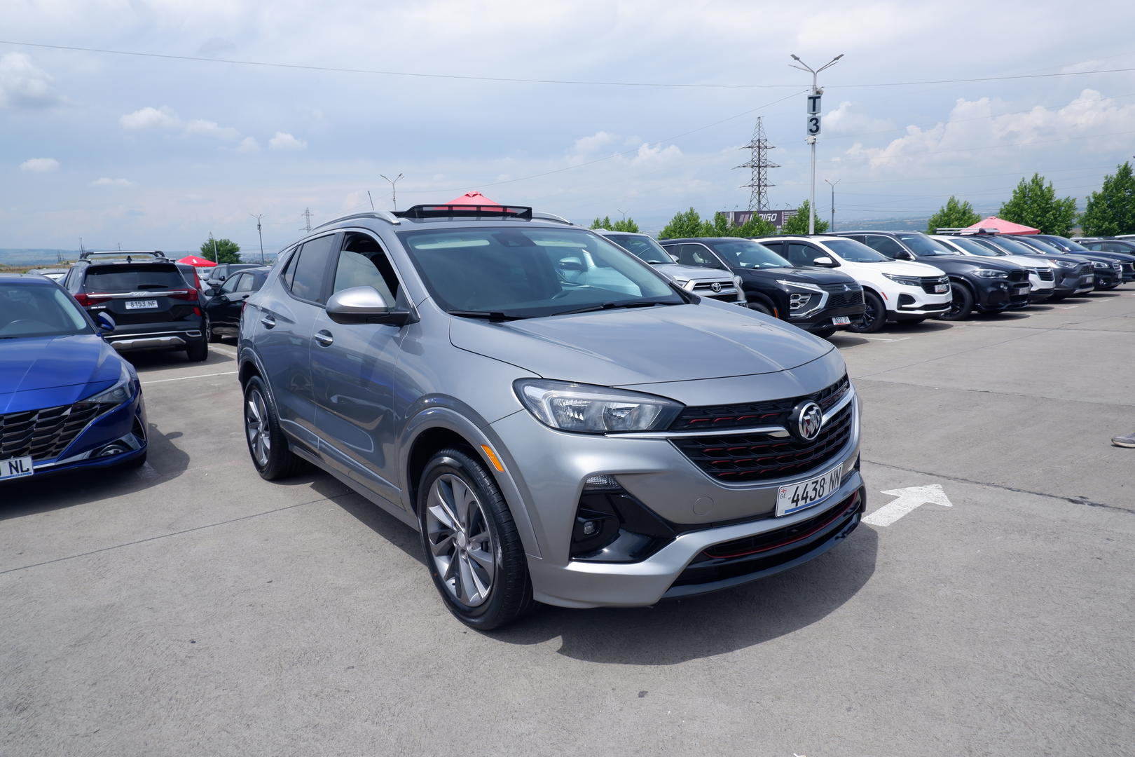 Buick Encore 2022 — photo 2