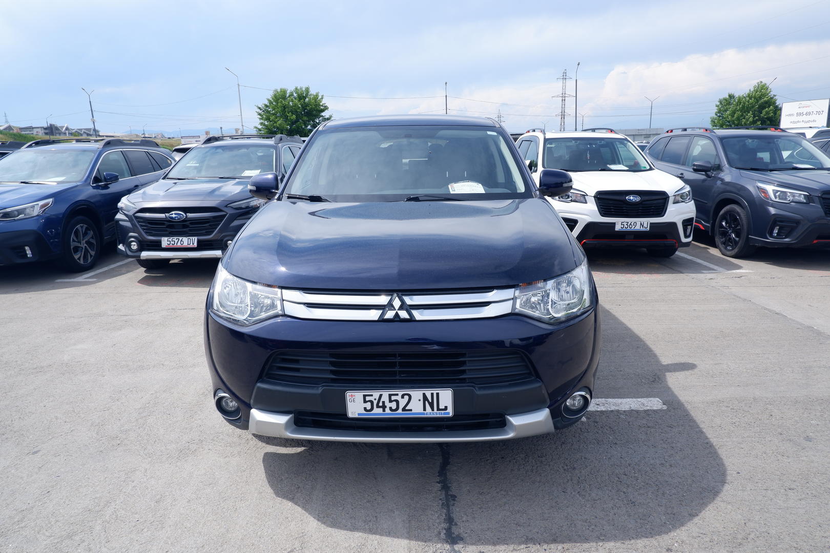 Mitsubishi Outlander 2014 — photo 2